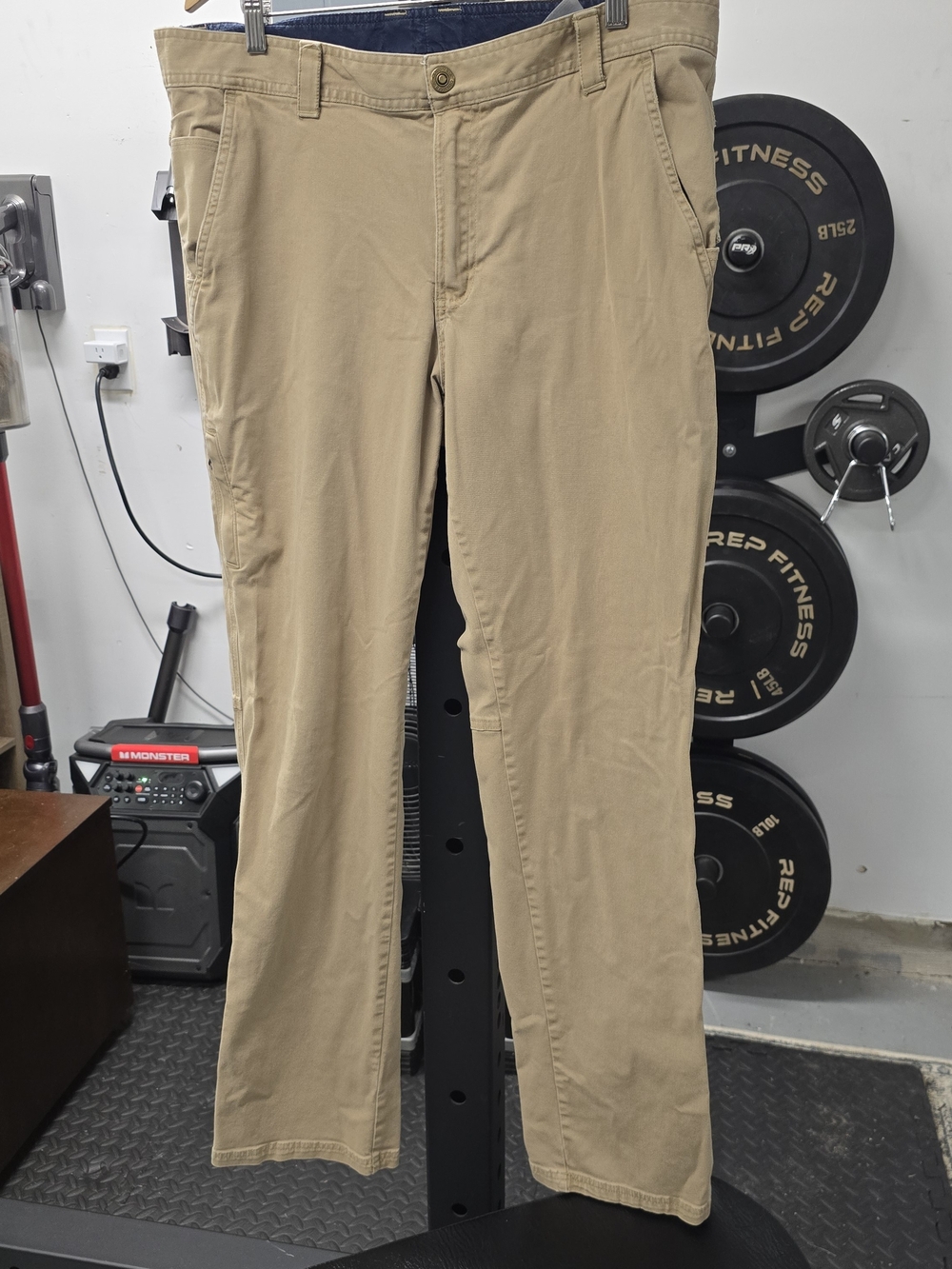 Columbia Men's Tan Chino Pants